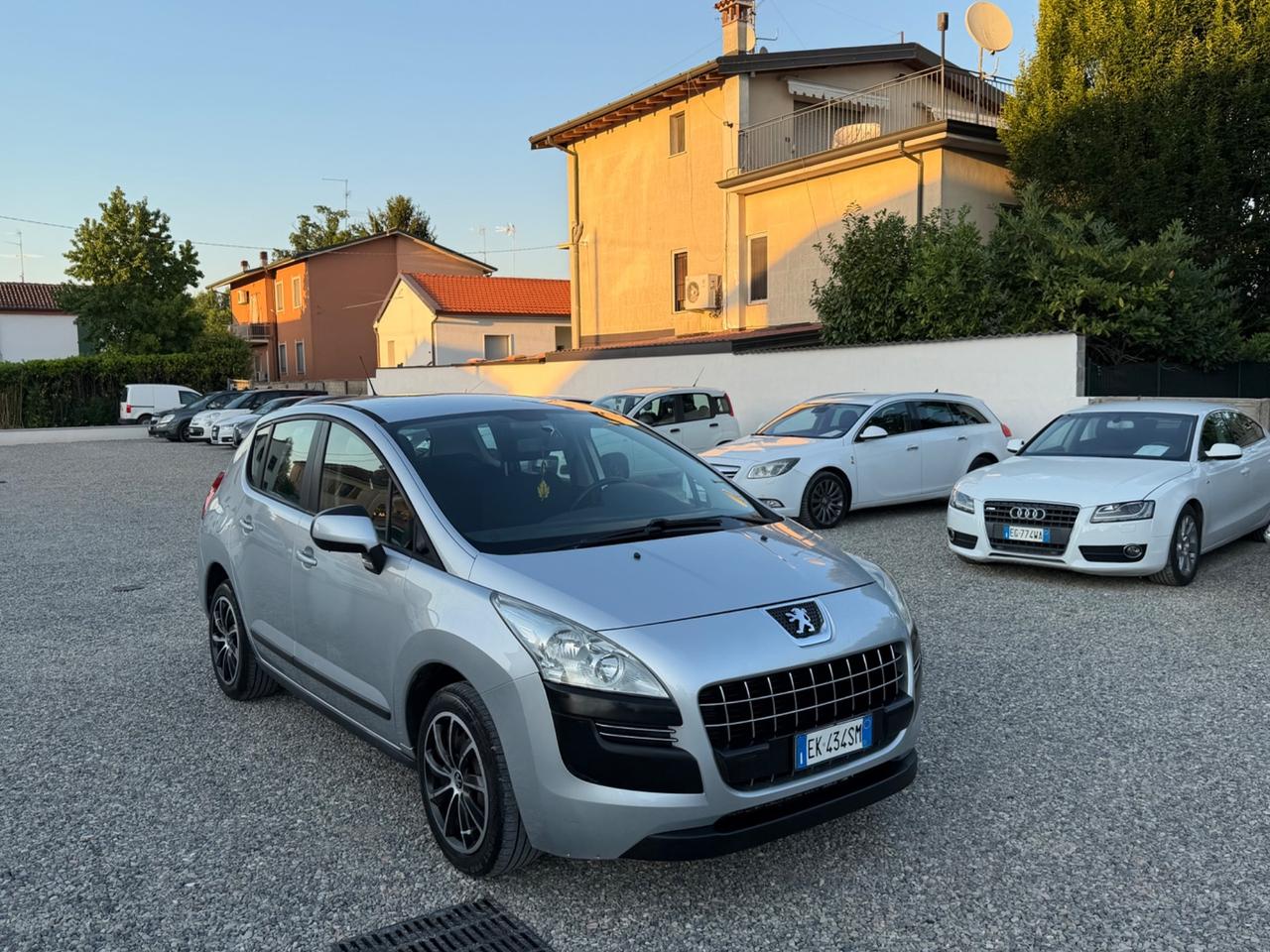 Peugeot 3008 1.6 HDi 112CV Active