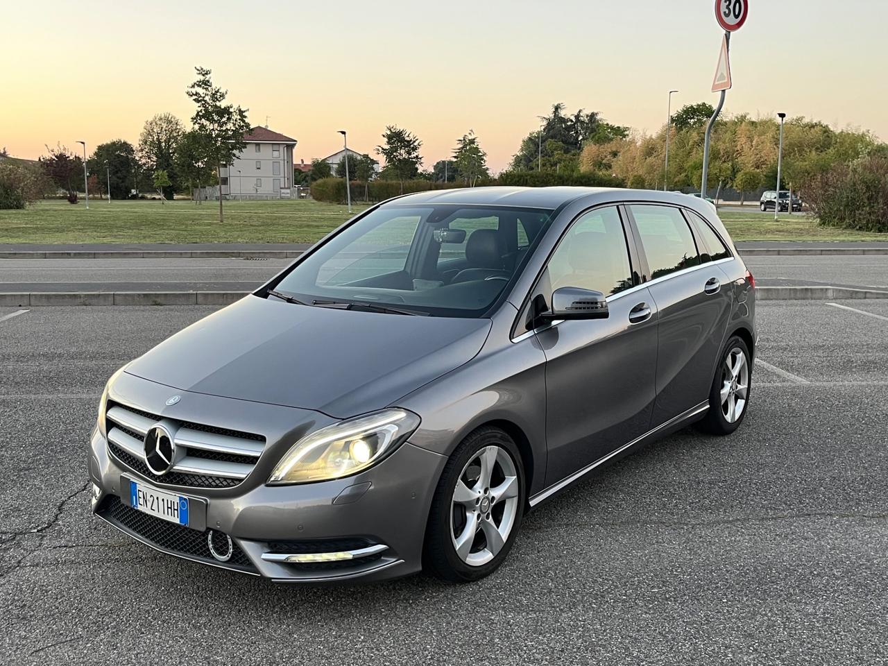 Mercedes-benz B 180 CDI - Premium 109 CV