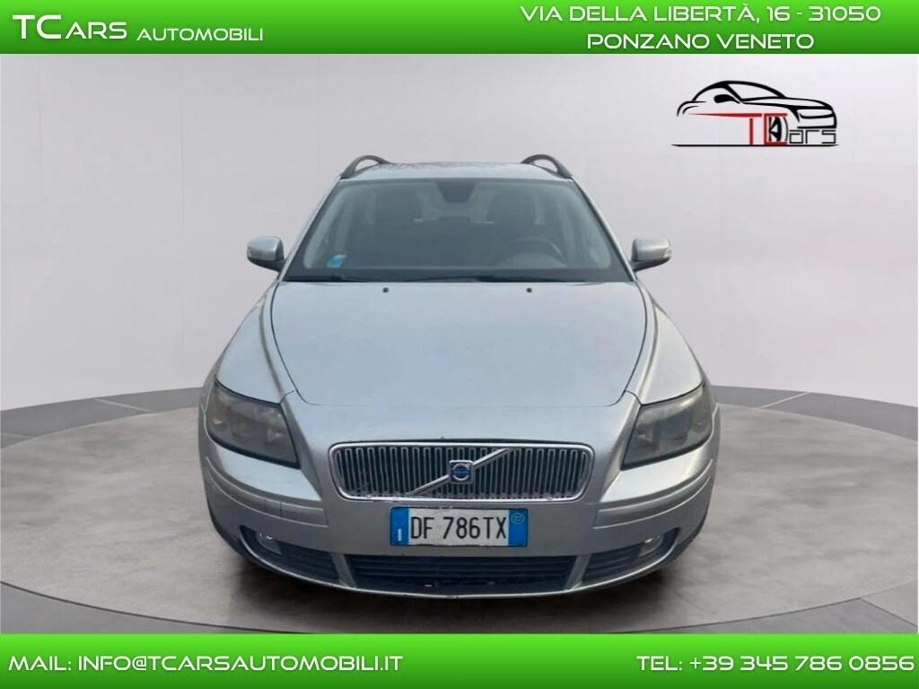 VOLVO V50 - PASSAGGIO DI PROPRIETÀ INCLUSO