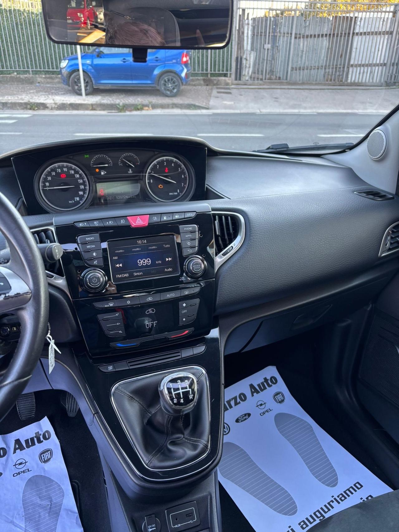 Lancia Ypsilon 1.2 69 CV 5 porte GPL Ecochic Gold