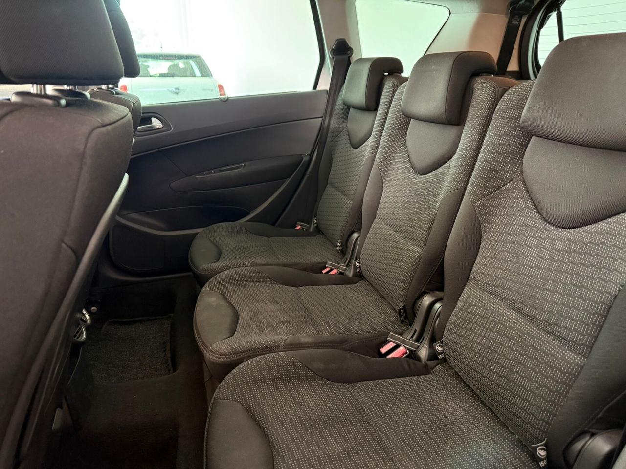 Peugeot 308 1.6 HDi 110CV SW Ciel Féline NEOPATENTATI