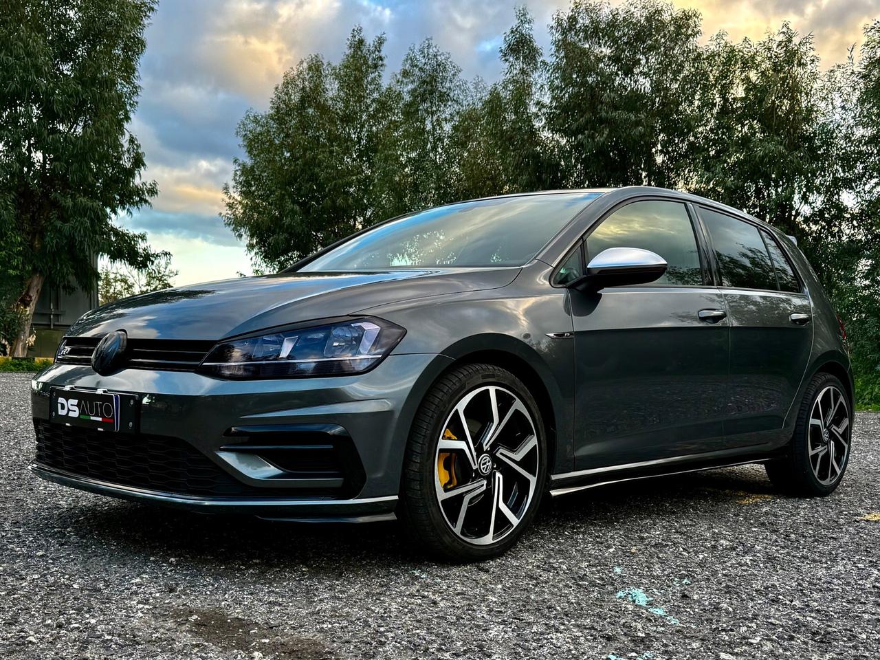 VOLKSWAGEN GOLF 1.6 TDI 115 CV DSG SPORT R LINE