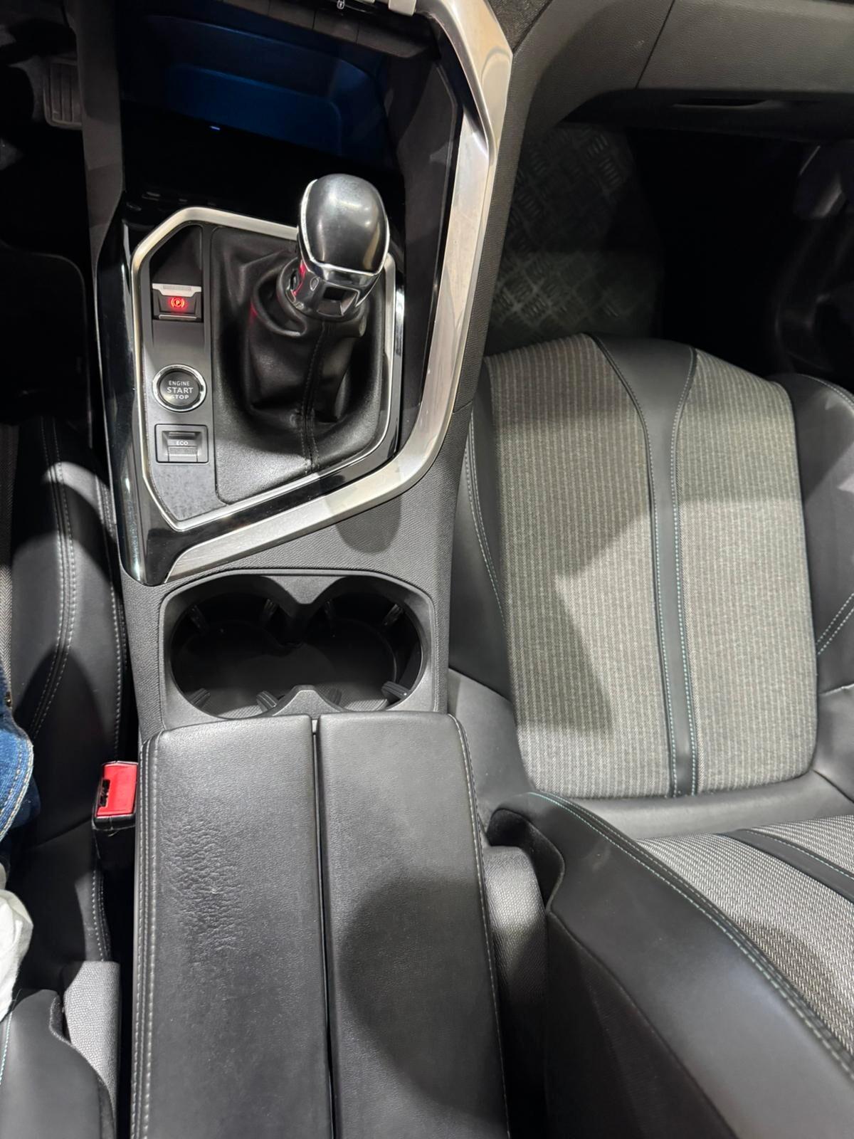 Peugeot 5008 BlueHDi 130 S&S EAT8 Allure Pack