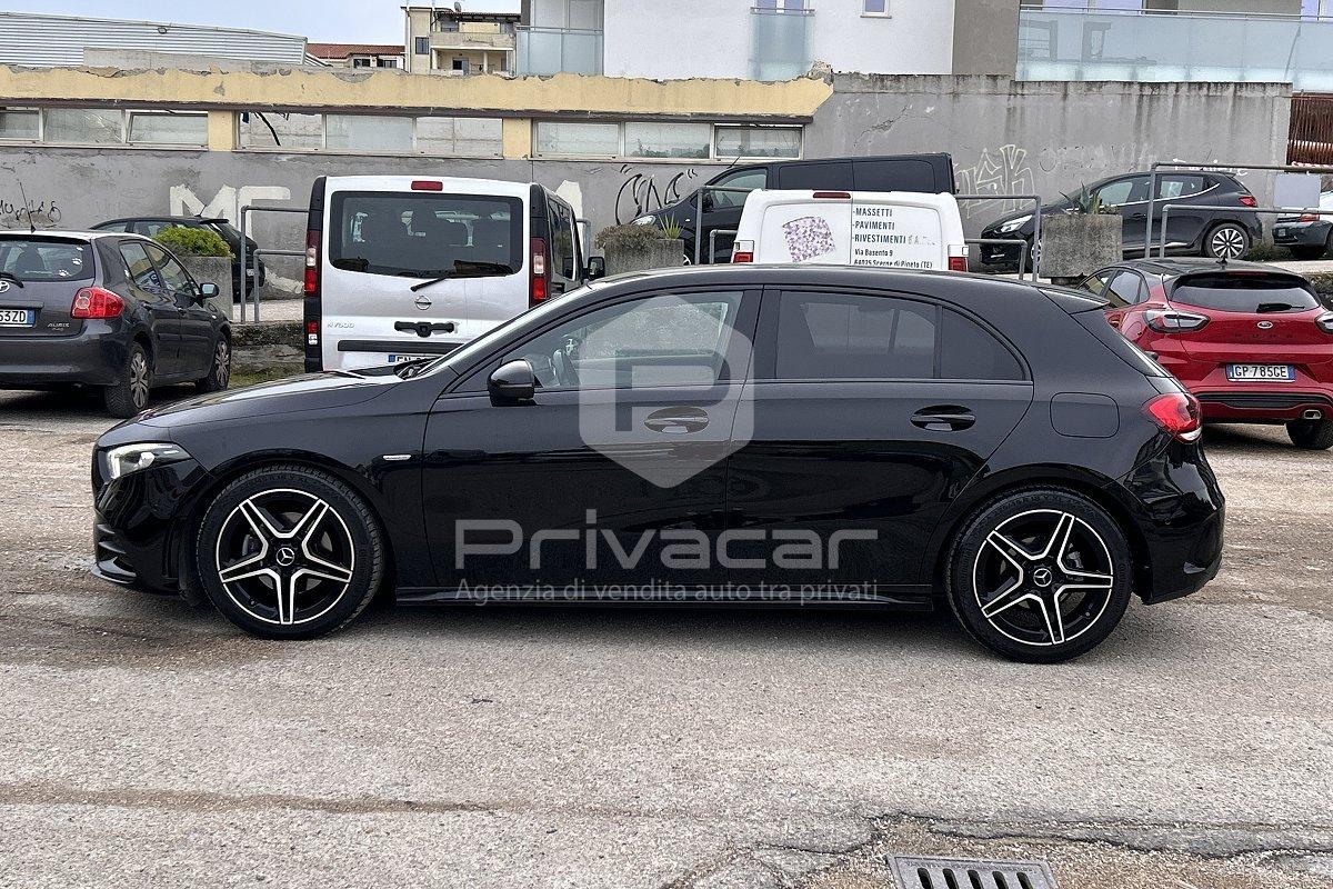 MERCEDES A 180 d Automatic Premium