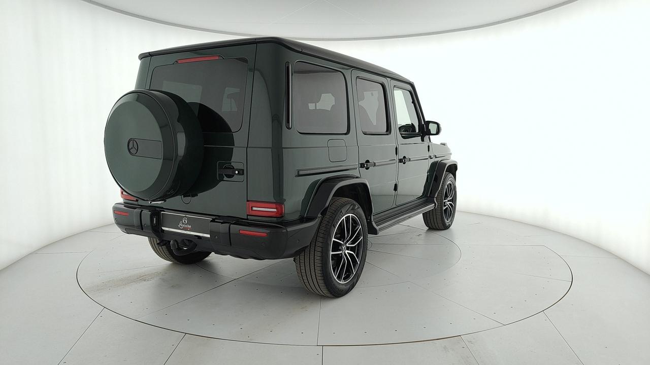 Mercedes-Benz G 400 d AMG Line 330cv auto