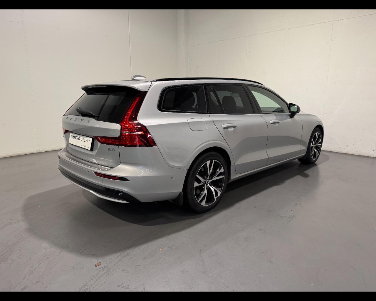 VOLVO V60 B4 PLUS DARK AUTO