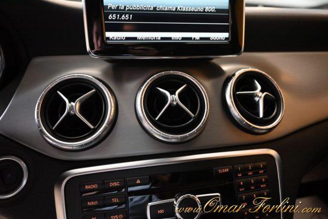 MERCEDES-BENZ CLA 220 CDI 7G-DCT F1 PREMIUM AMG NAVI TEL CRUISE 18"FULL