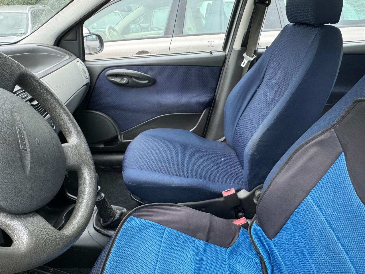 Fiat Punto 1.2i Neopatentato
