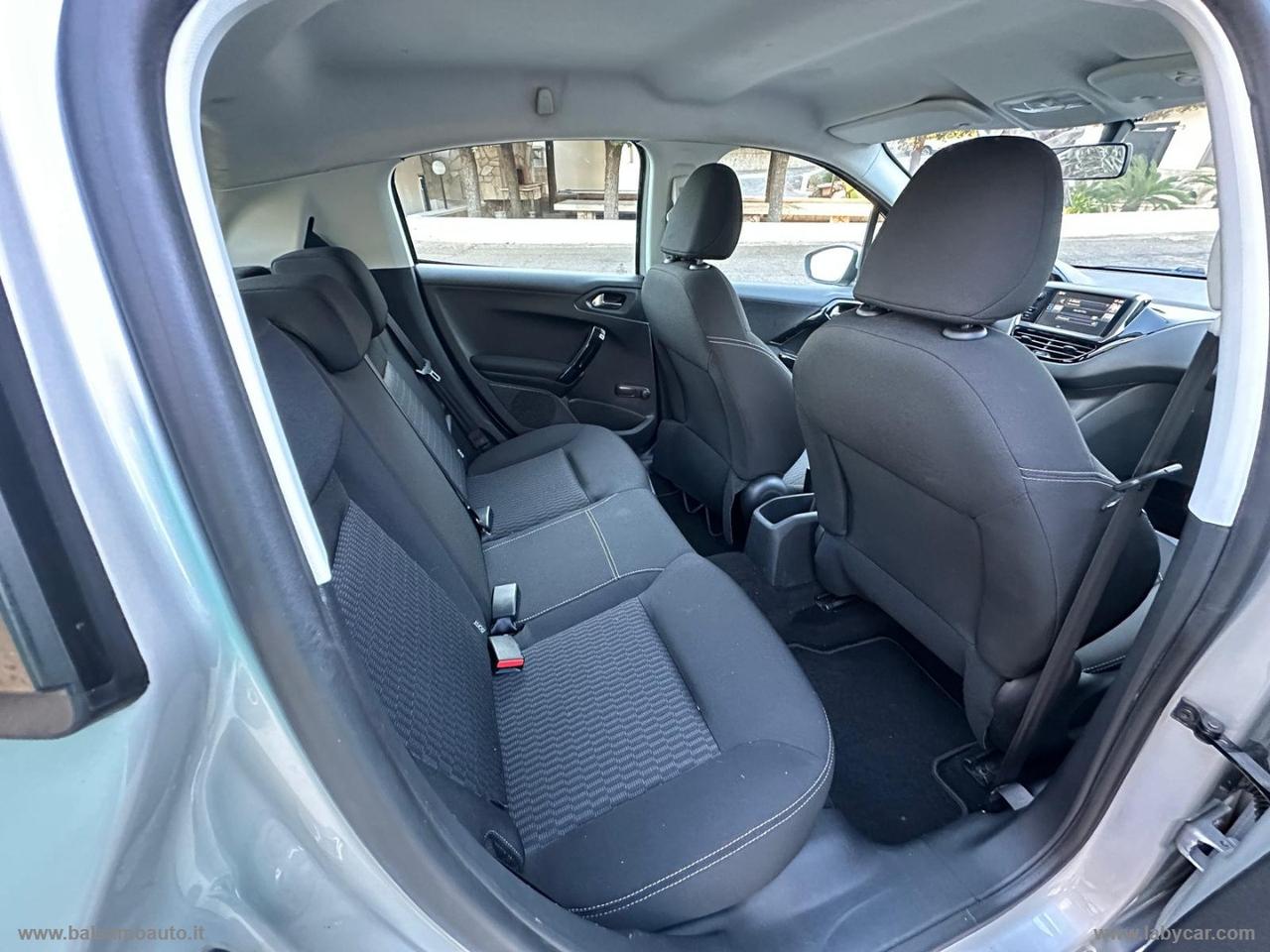 PEUGEOT 208 82CV 5p. Allure