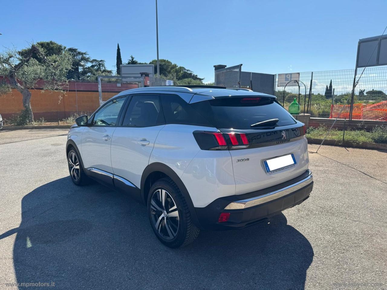 PEUGEOT 3008 ALLURE 1.5 BLUEHDI 130CV