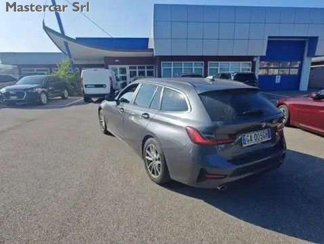 BMW 318 Serie 3 G21 318d Touring Sport auto 2019