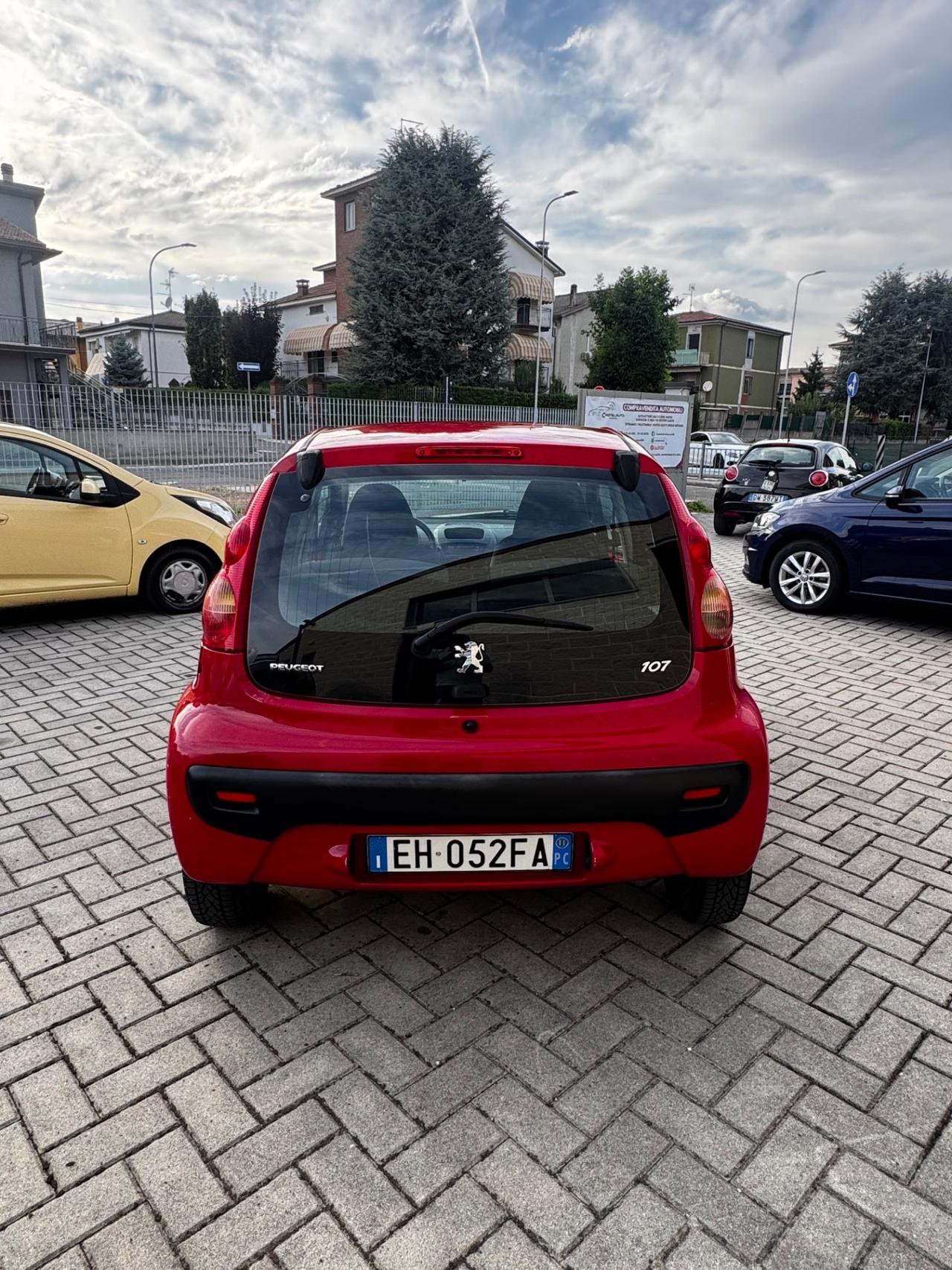 Peugeot 107 1.0 68CV 5p. Plaisir