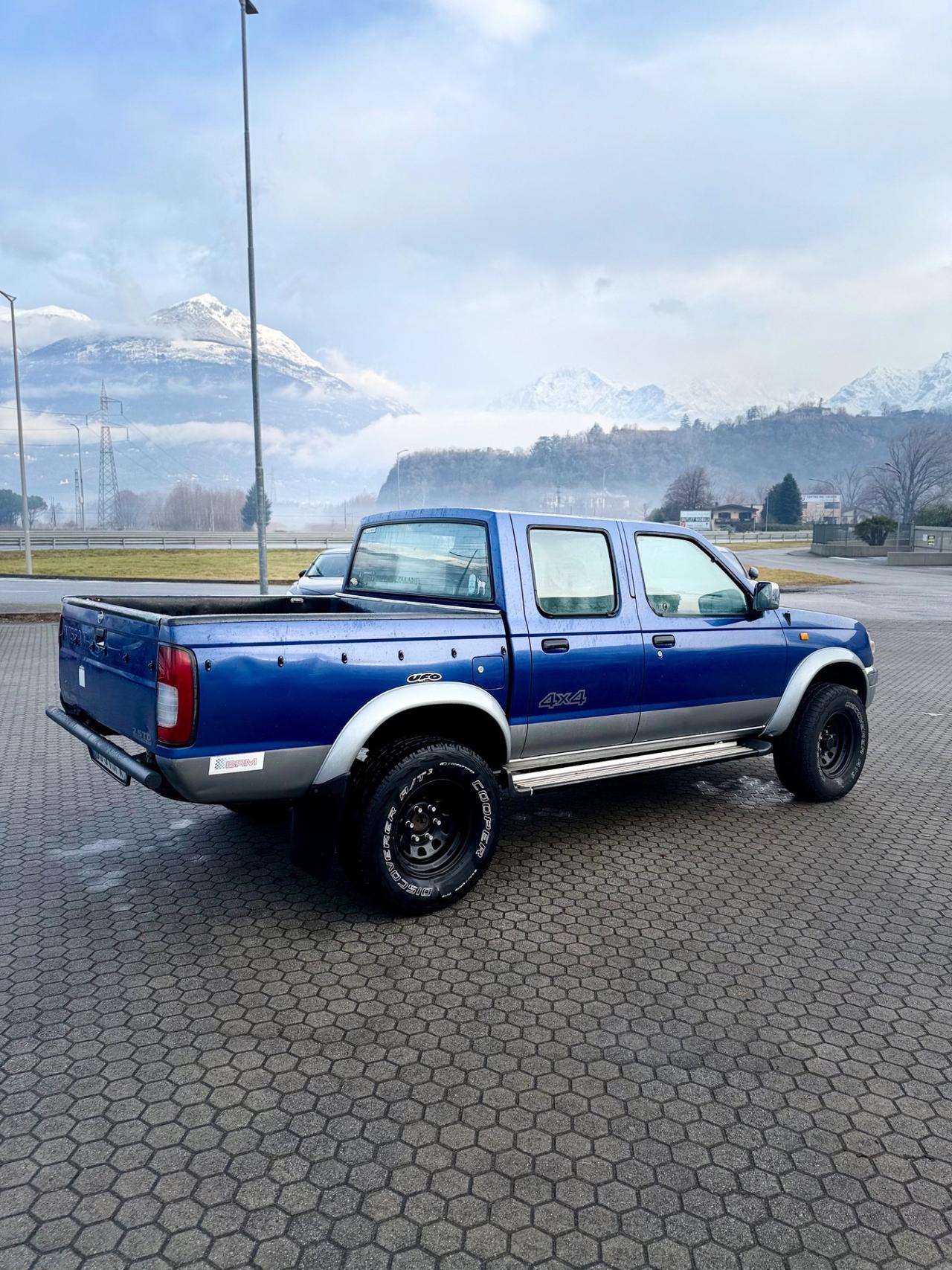 Nissan navara d22 pick up motore a ingranaggi