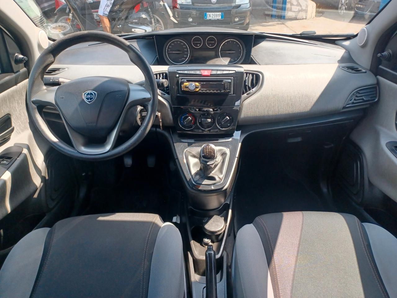 Lancia Ypsilon 1.2 GPL DELLA CASA ANNO 2012