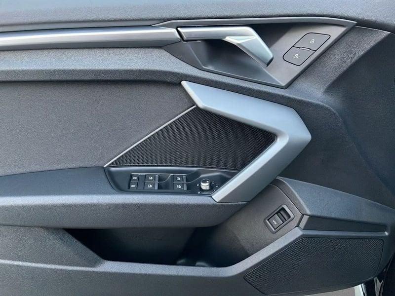 Audi A3 A3 SPB 35 TFSI S tronic S line edition Camera Navi Led