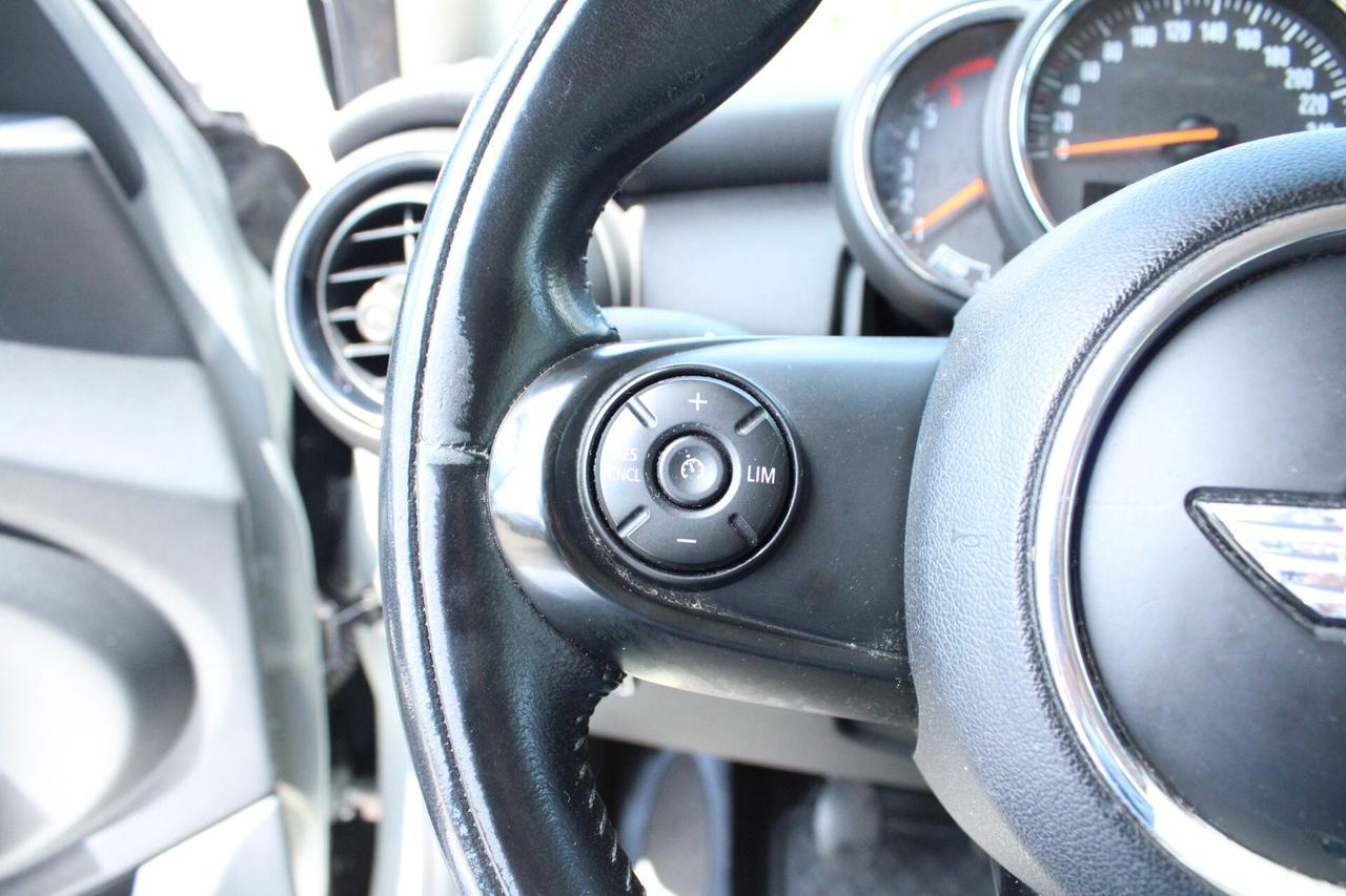 Mini 1.5 Cooper D 5 porte