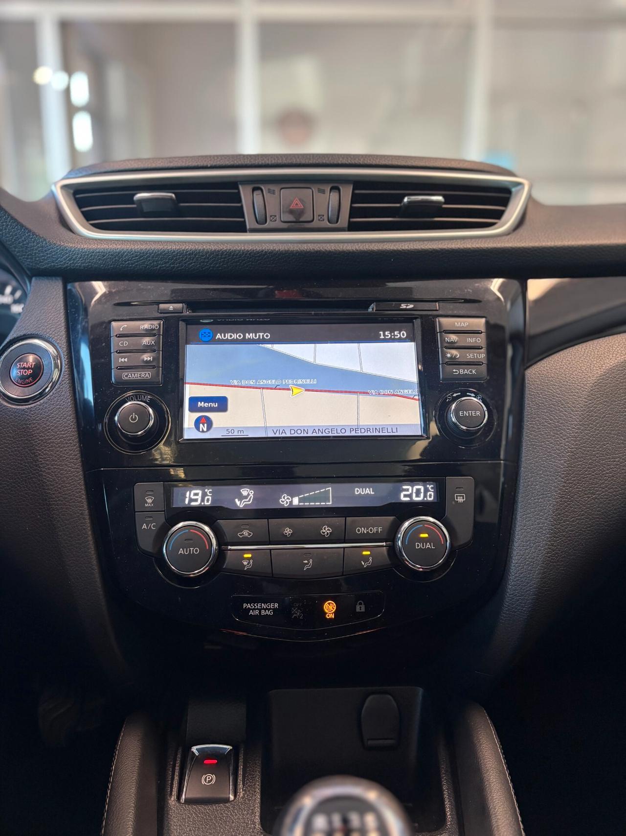 Nissan Qashqai 1.5 dci Tekna 110cv E6*NEOPATENTATI