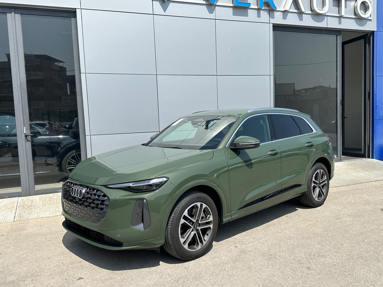 Audi Q5 2.0 tdi mhev+ possibilità noleggio no scoring