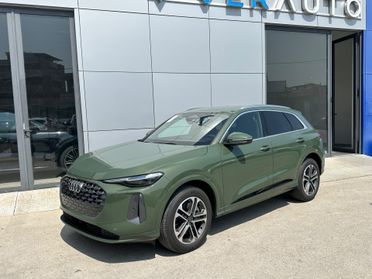 Audi Q5 2.0 tdi mhev+ possibilità noleggio no scoring