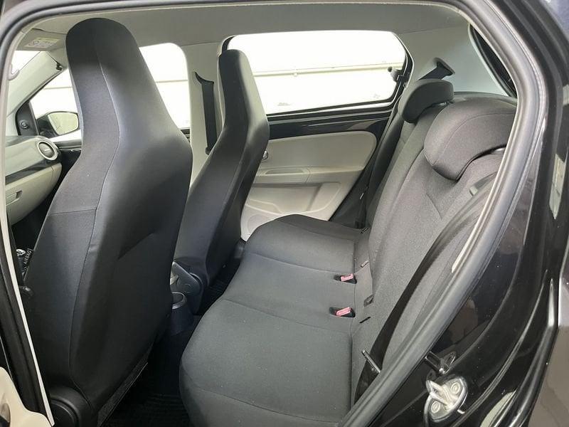 Volkswagen up! up! 5p 1.0 Move up! 60cv TUA DA 99,00 EURO AL MESE