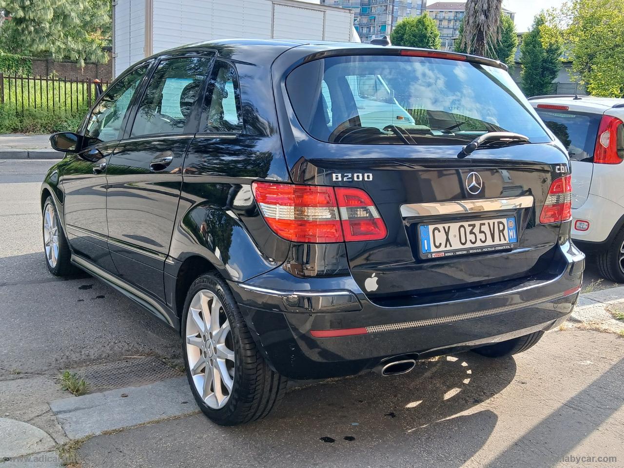 MERCEDES-BENZ B 200 CDI Sport