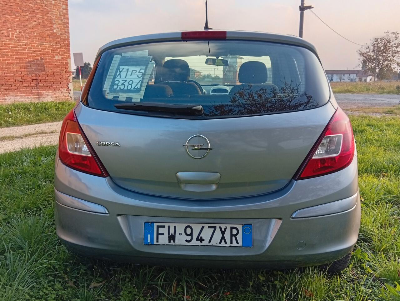 Opel Corsa 1.2 5 porte 130.000km