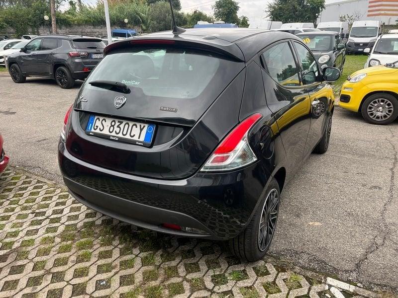 Lancia Ypsilon Ypsilon 1.0 FireFly 5 porte S&S Hybrid Silver Plus