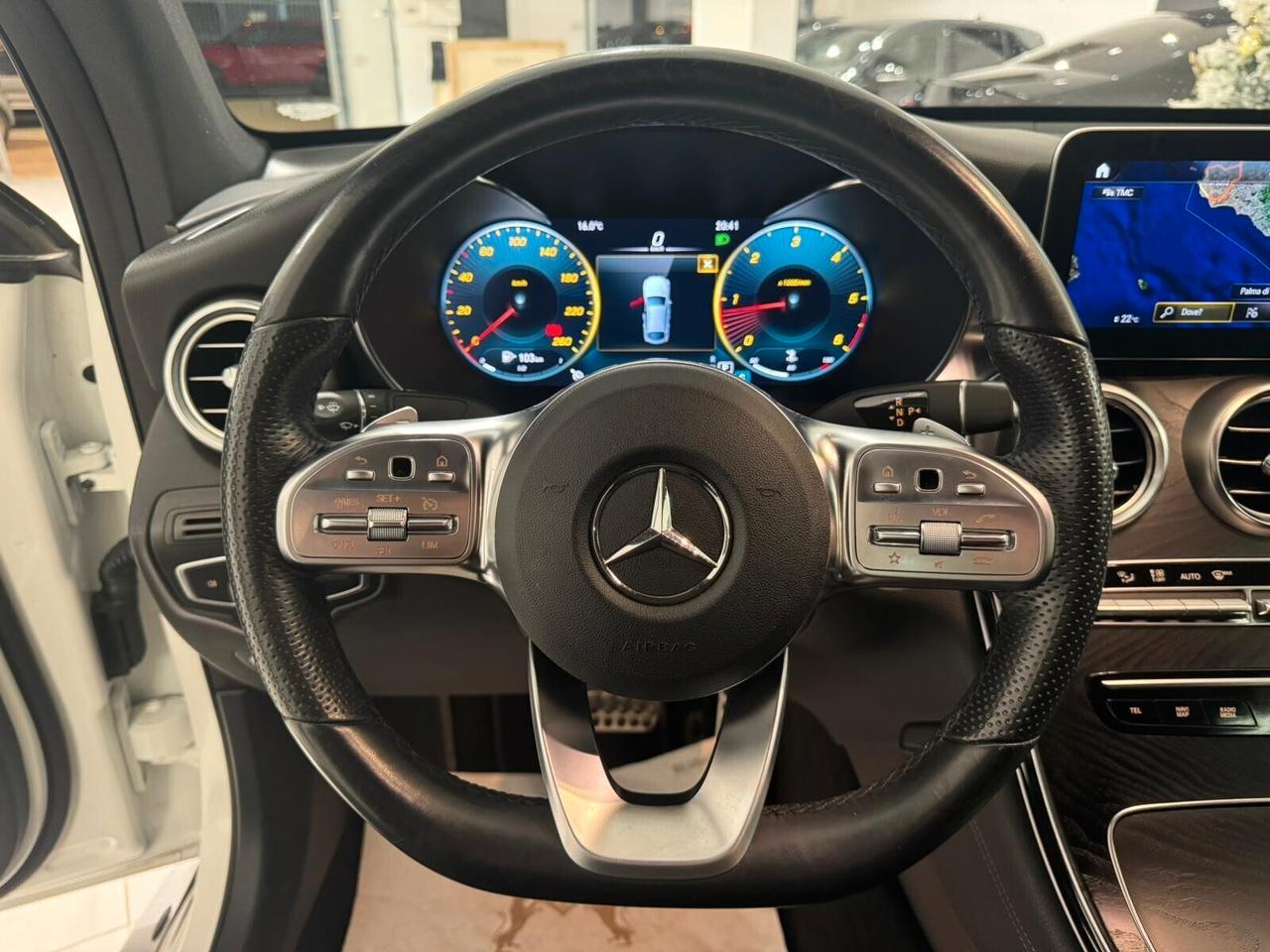 MERCEDES GLC 220D 194CV AMG PREMIUM 4 MATIC