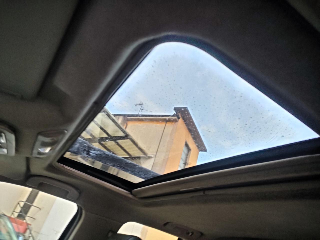 Nissan Navara 2.5 dCi 4p Double Cab LE