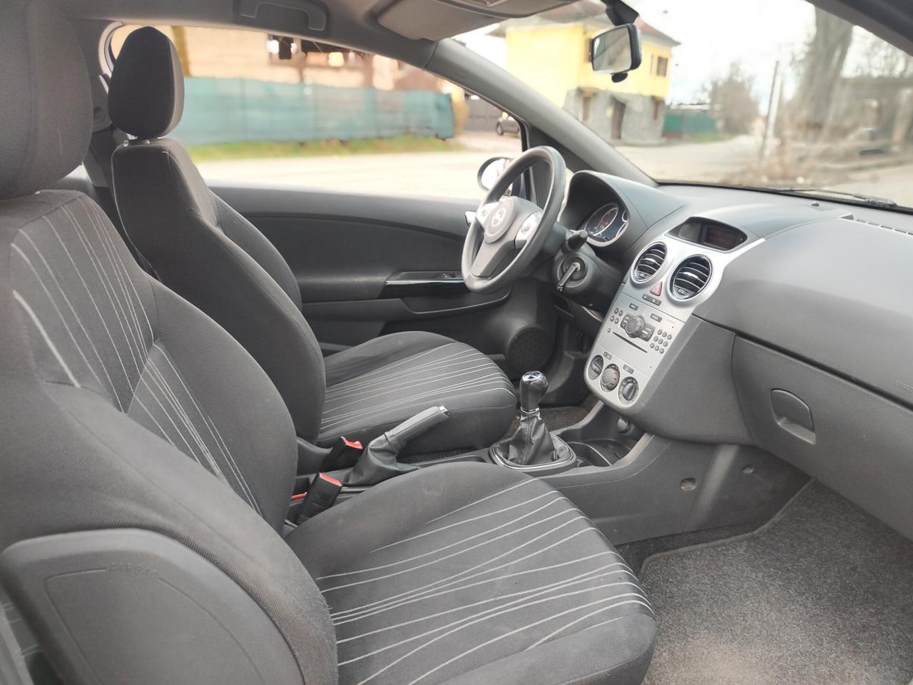 Opel Corsa 1.3 CDTI 129.000 KM