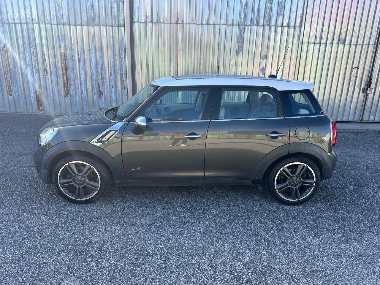 Mini Cooper SD Countryman 2.0 ALL4 tetto pelle