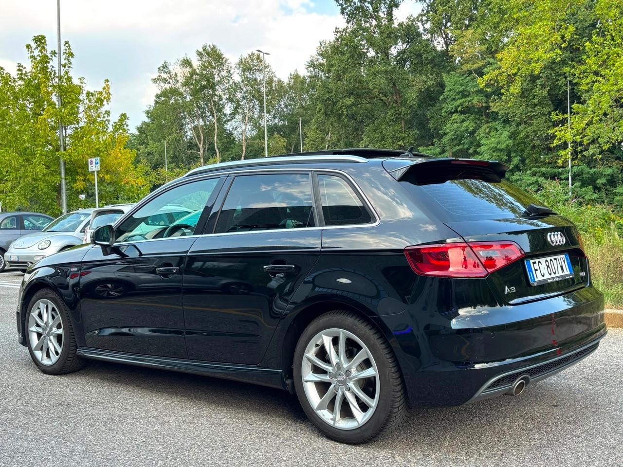 Audi A3 SPB 1.6 TDI*S line*Pelle*Navi*solo58000km*