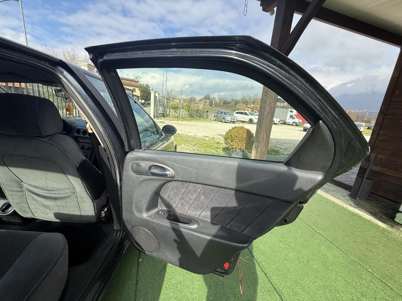 ALFA ROMEO 156 1.9 JTD BERLINA