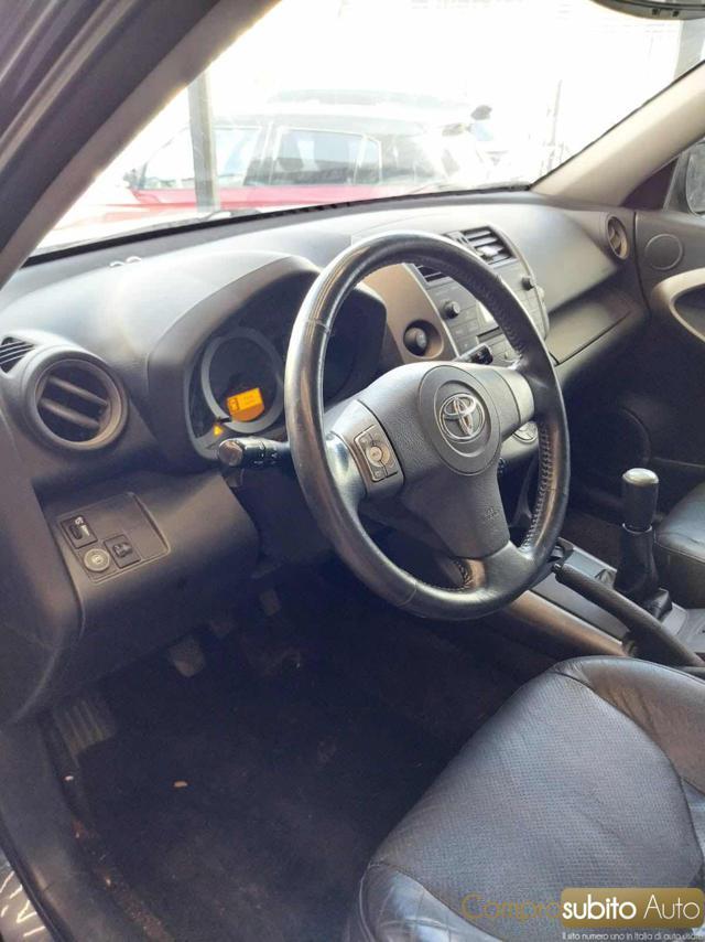 TOYOTA RAV 4 MY23 RAV4 2.0 Sol GPL