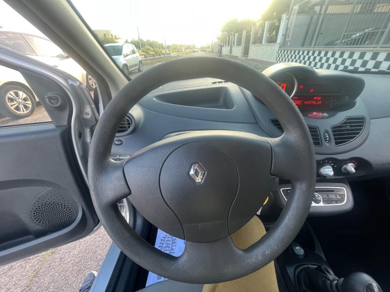 Renault Twingo 1.2 Sport & Sound Unipro 2010