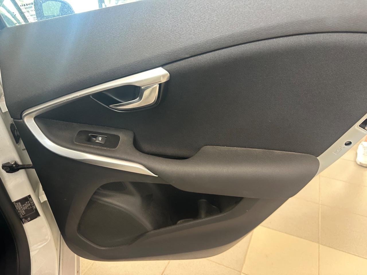 Volvo V40 D2 Geartronic Business