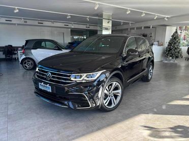 VOLKSWAGEN Tiguan 2.0 TDI 150 CV SCR DSG R-Line