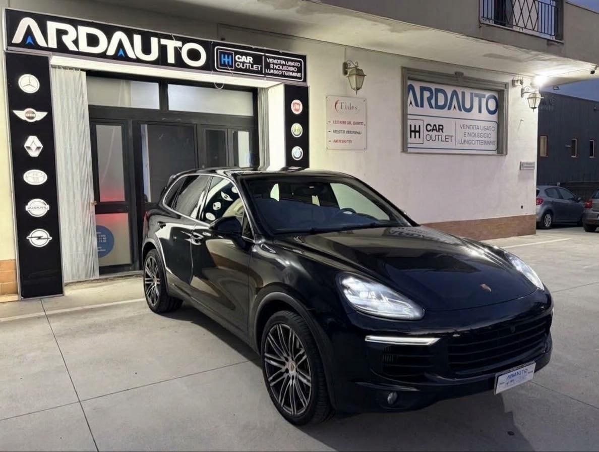 Porsche Cayenne 3.0 Diesel 250 cv (No Superbollo)
