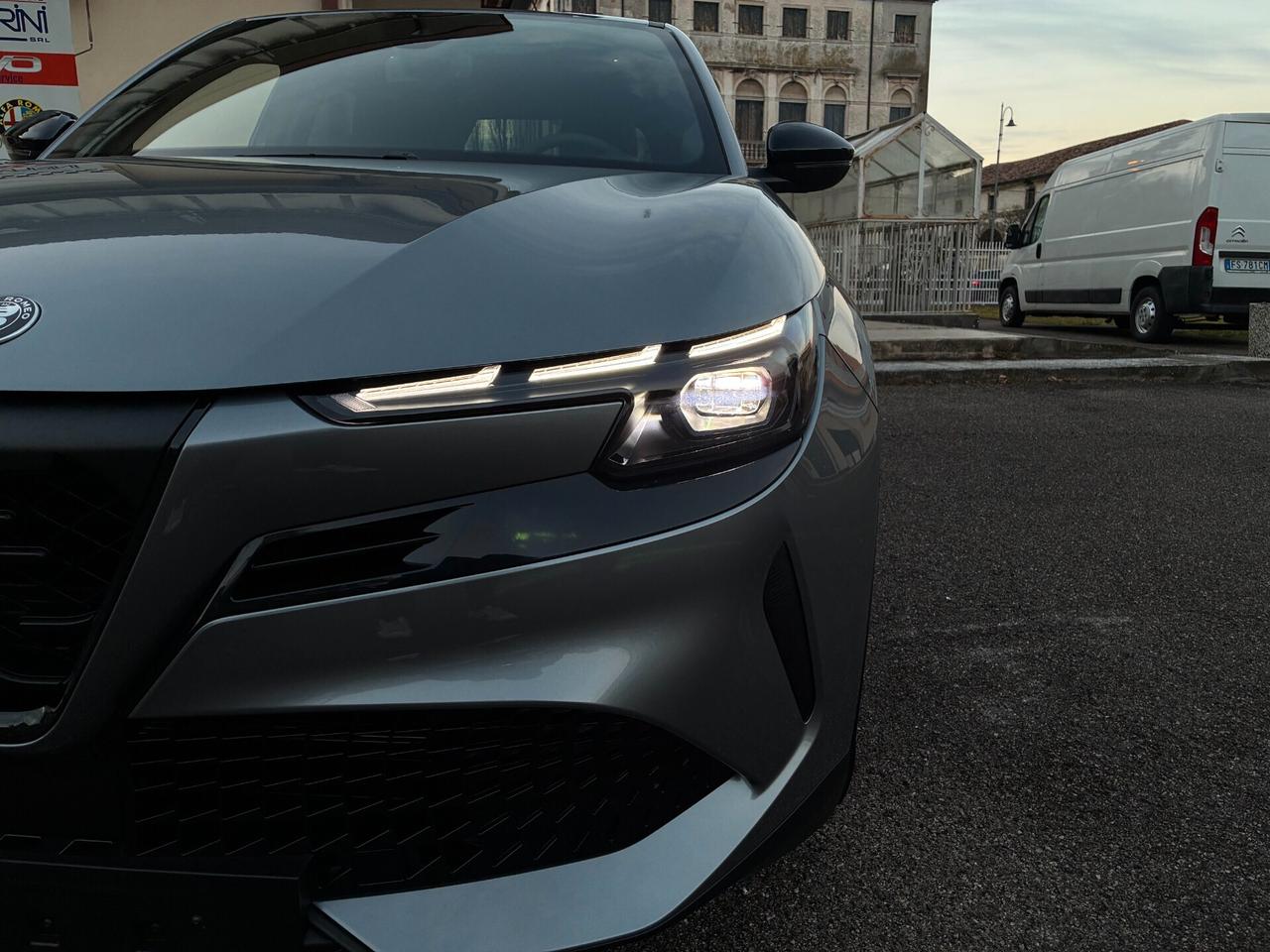 Alfa Romeo Junior 1.2 145 CV Hybrid eDCT6 Speciale