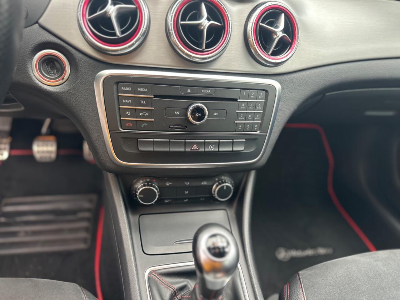 Mercedes-benz CLA 200 CDI Premium