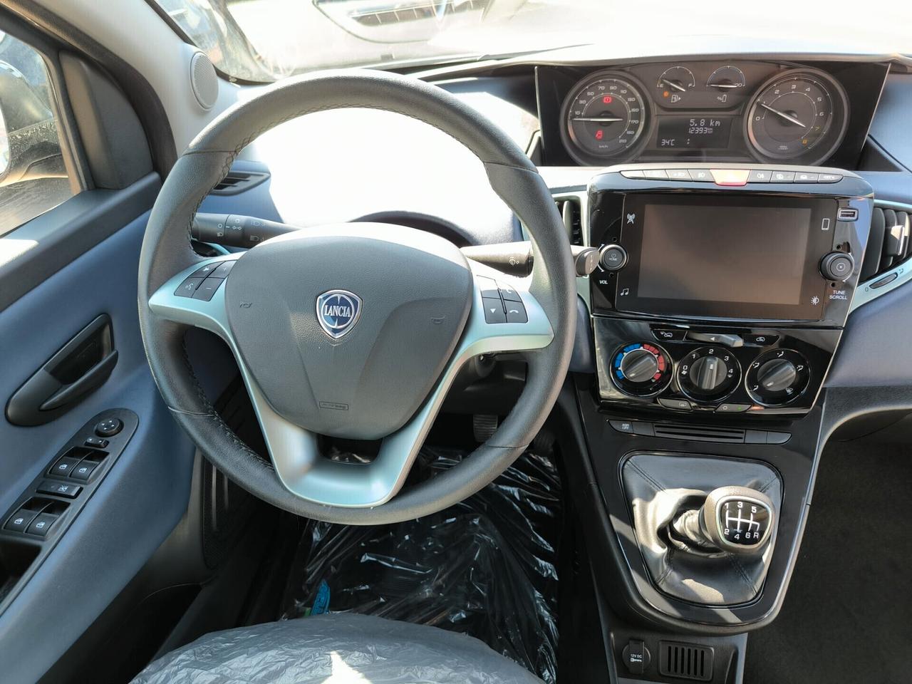 Lancia Ypsilon 1.0 FireFly 5 porte S&S Hybrid Gold Plus