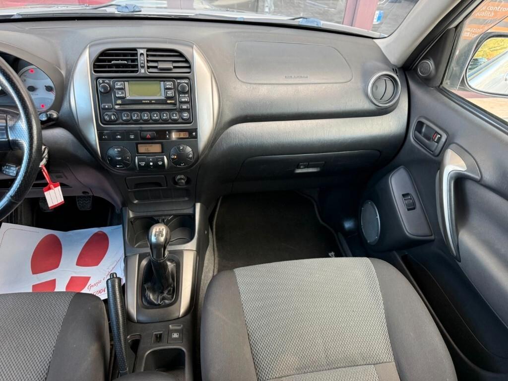 Toyota Rav4 4x4 2.0 D-4d 16v 5p Sol