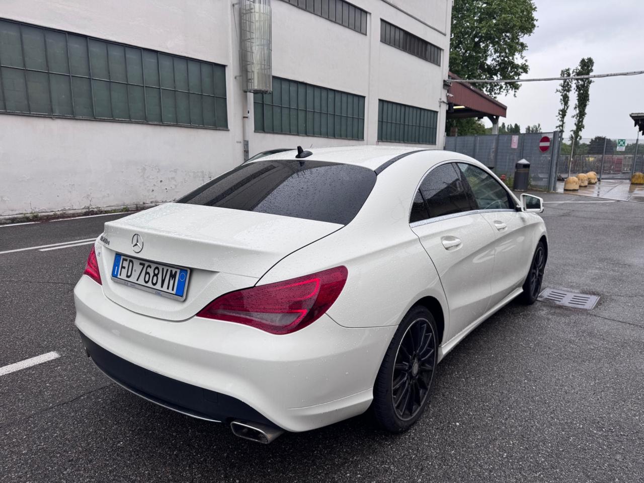 Mercedes-benz CLA 200d Automatico 2016