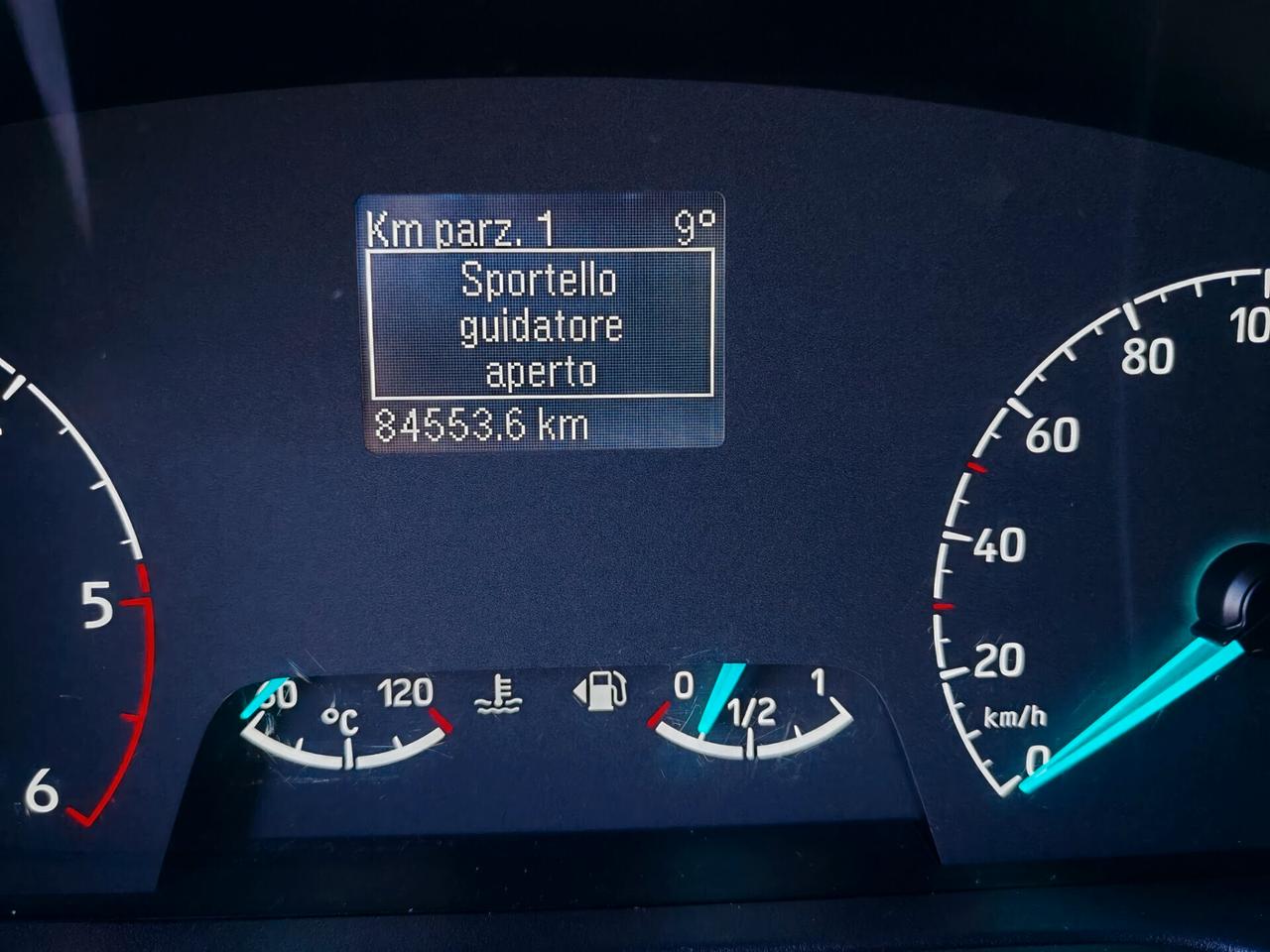 Ford Transit Custom 2.0 EcoBlue Hybrid 130 PC Titanium