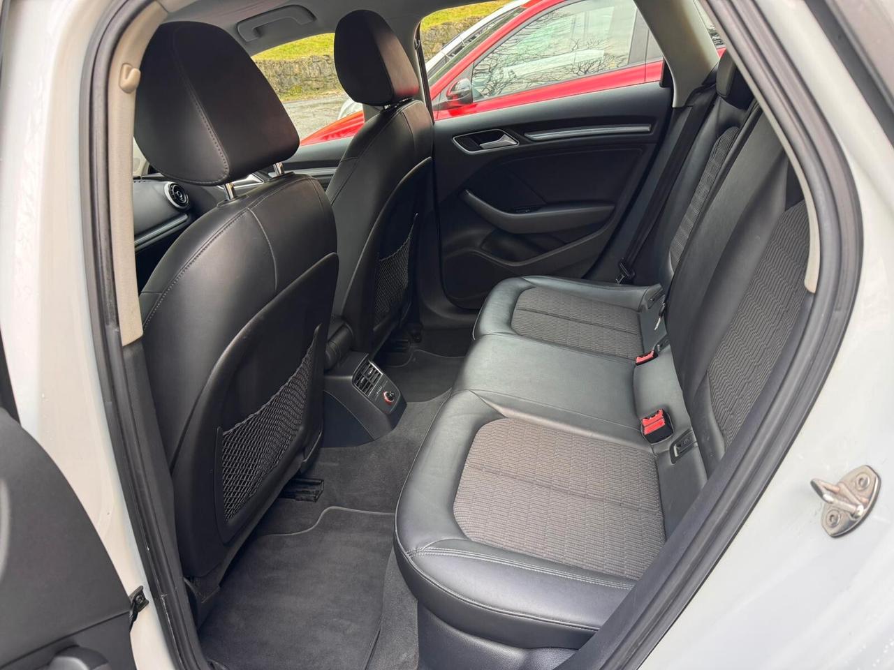 Audi A3 SPB 2.0 TDI Ambition GARANZIA 1 ANNO