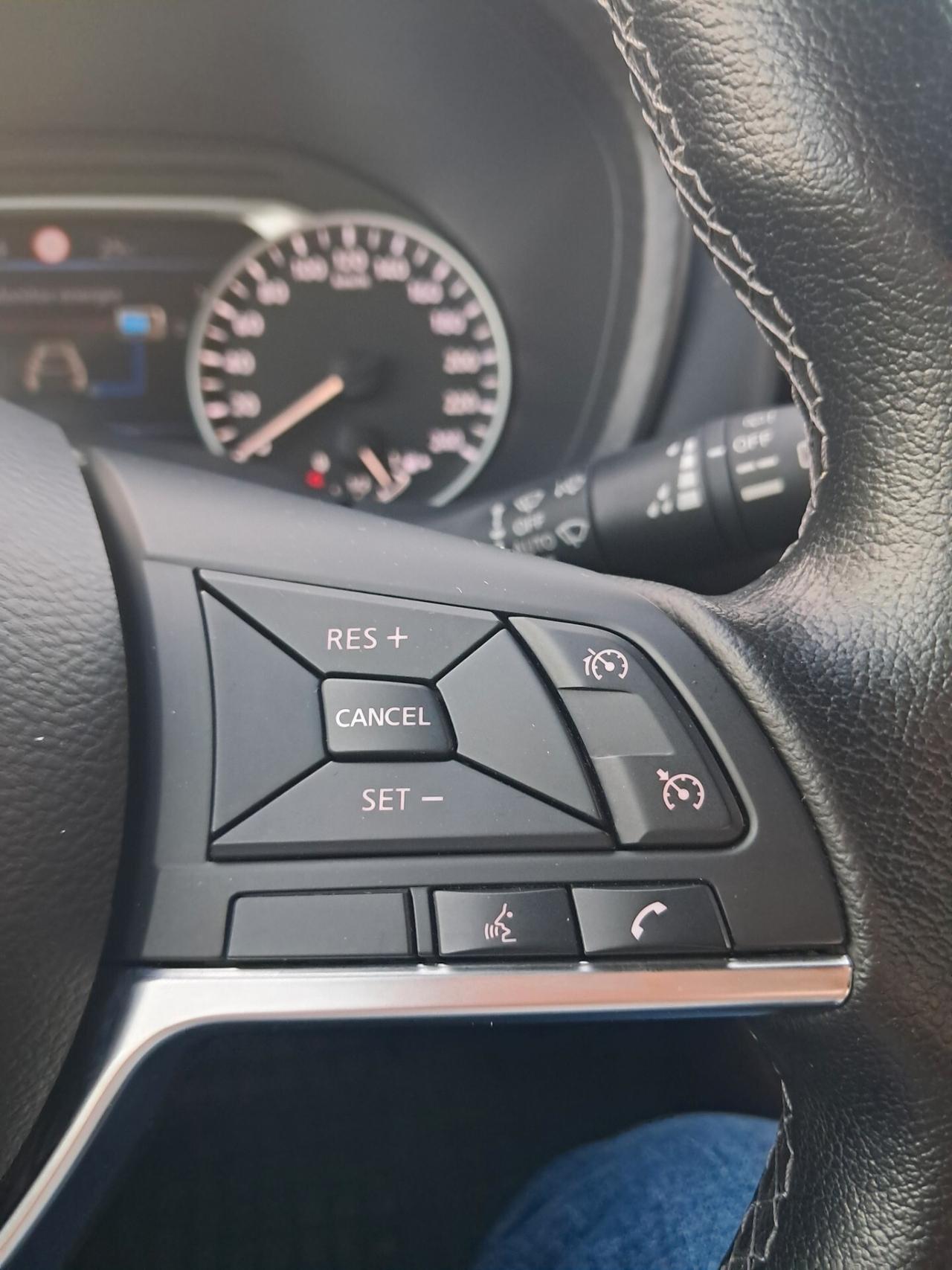 Nissan Juke 1.6 Hybrid Premiere Edition*PELLE*VIRTUAL*LED