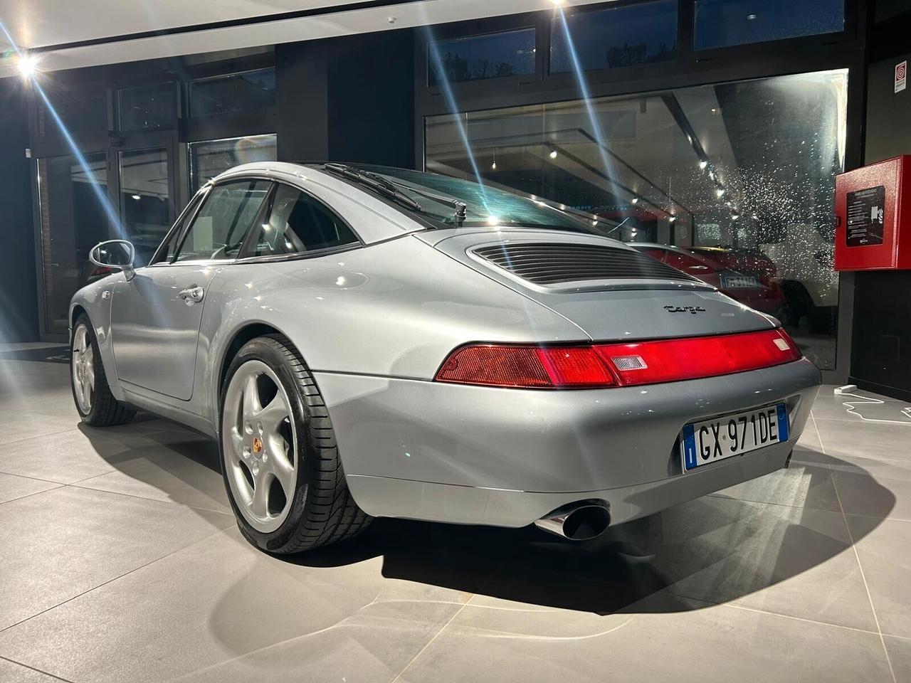 Porsche 911 Carrera Targa