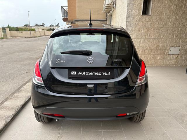 LANCIA Ypsilon 1.0 FireFly 5 porte S&S Hybrid Gold 5 posti.