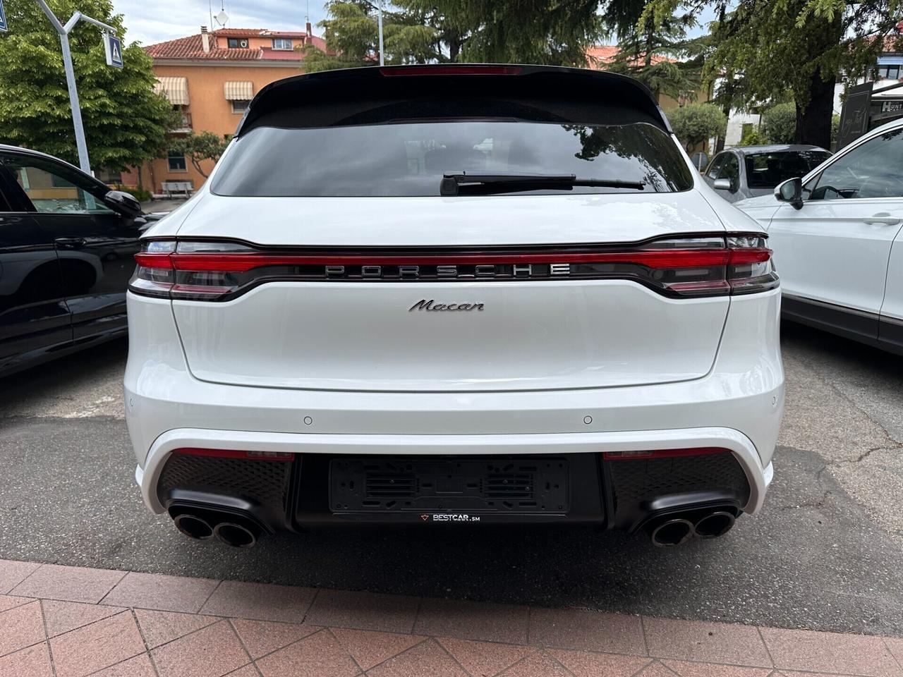 Porsche Macan 2.0 265cv TETTO PANORAMICO / R21 / CAMERA / APPLE CARPLAY