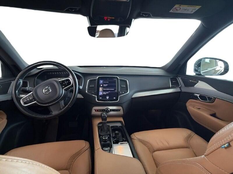 Volvo XC90 D5 AWD Geartronic Momentum